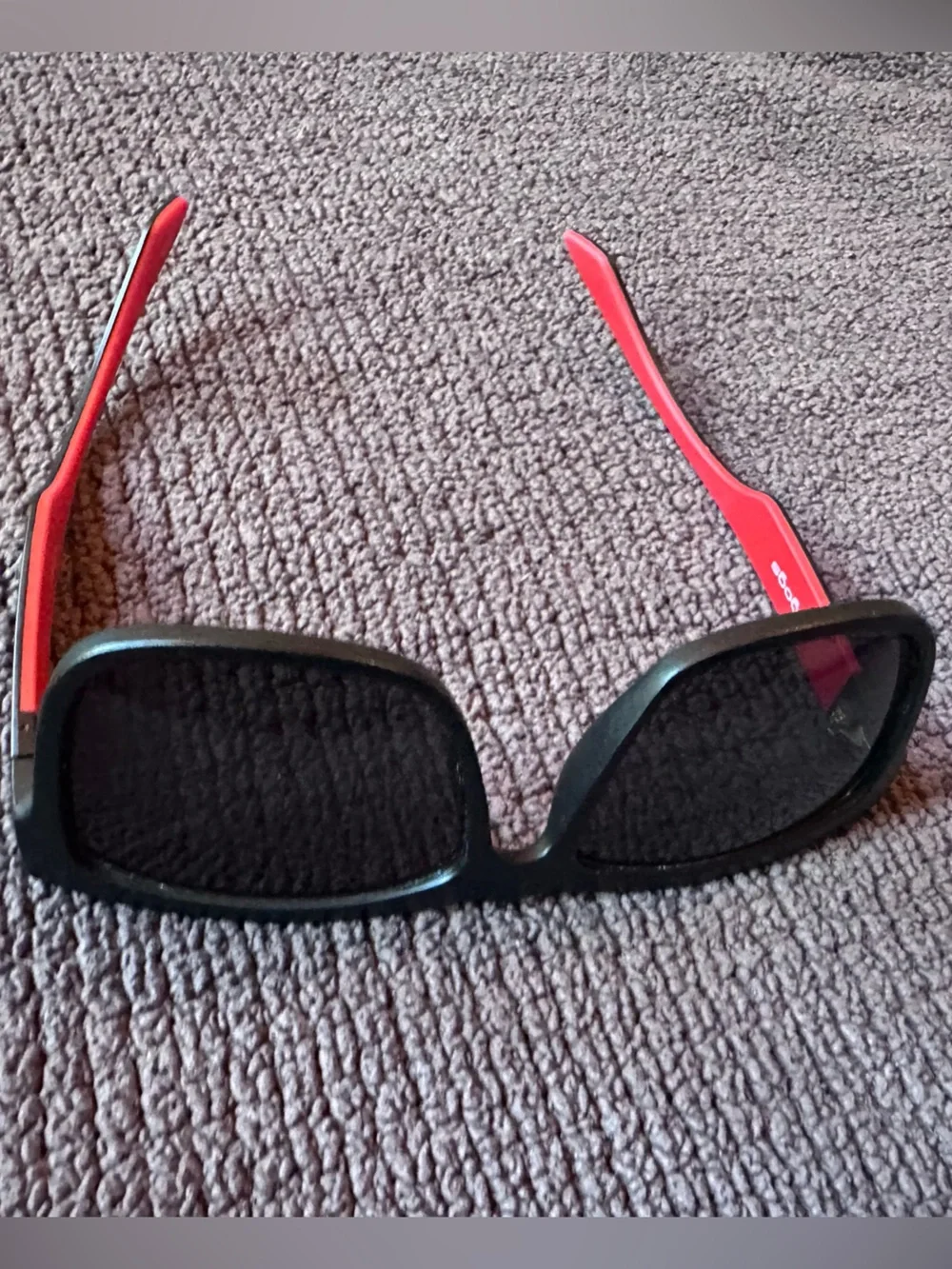 i-gogs 182TONE Sunglasses Black Red Rectangular Smoke Lens Sport Unisex